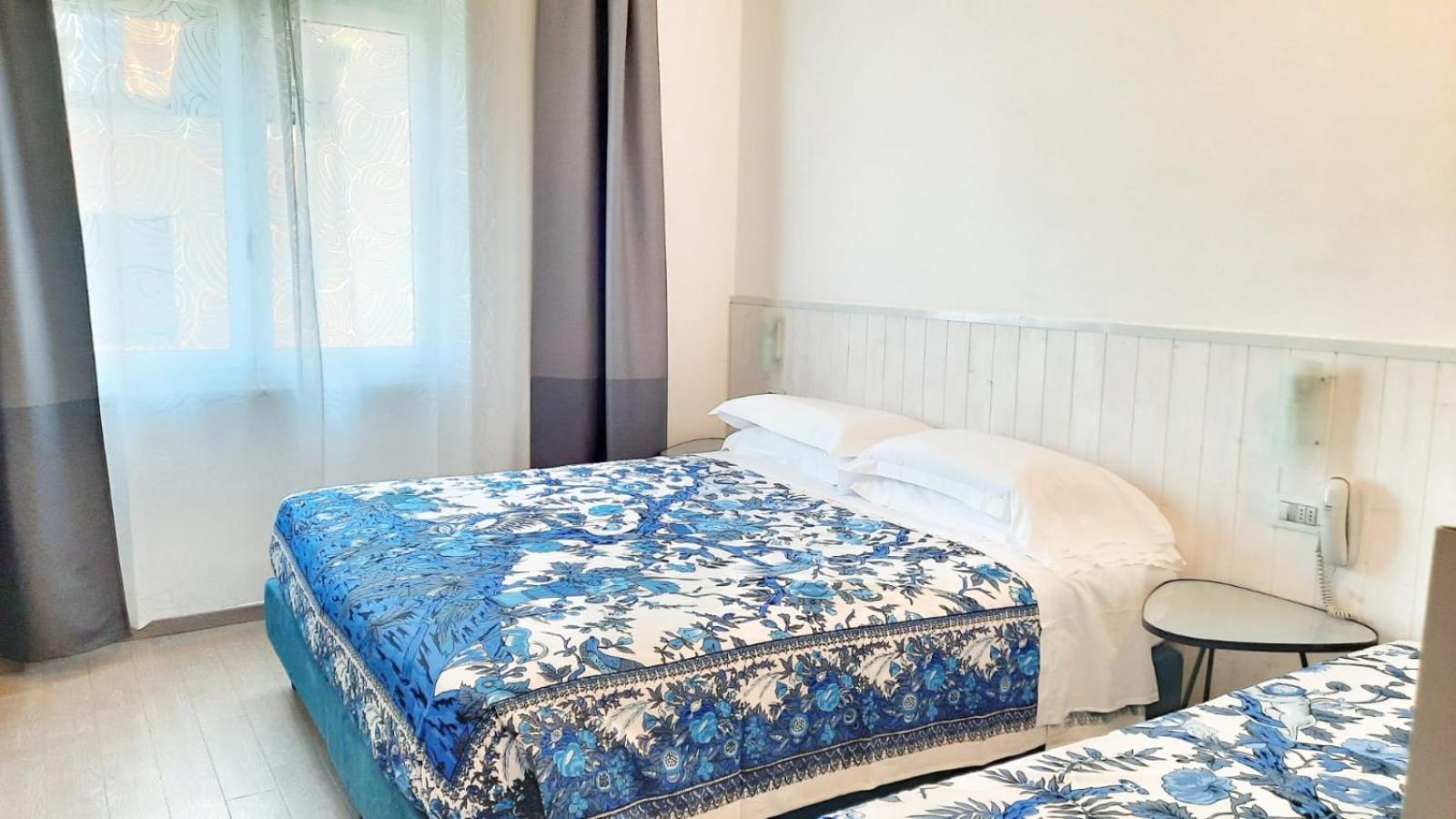 Residence Argentina R.T.A. Spotorno Pokoj fotografie