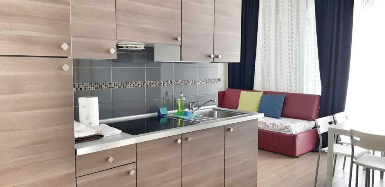 Residence Argentina R.T.A. Spotorno Pokoj fotografie